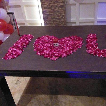 Hotel Yash Inn Mirzāpur Kültér fotó