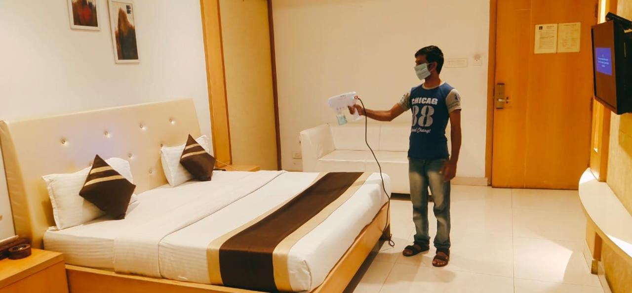 Hotel Yash Inn Mirzāpur Kültér fotó