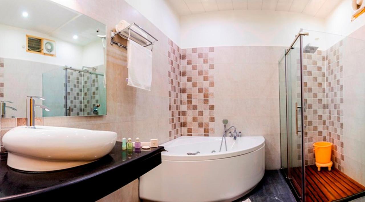 Hotel Yash Inn Mirzāpur Kültér fotó