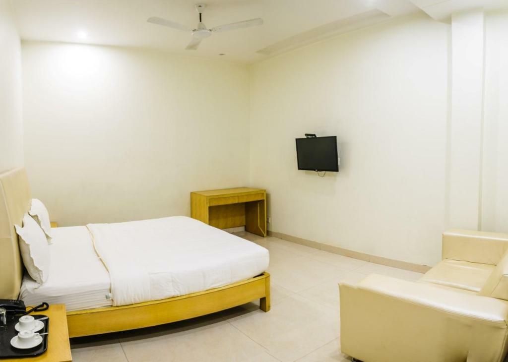 Hotel Yash Inn Mirzāpur Kültér fotó