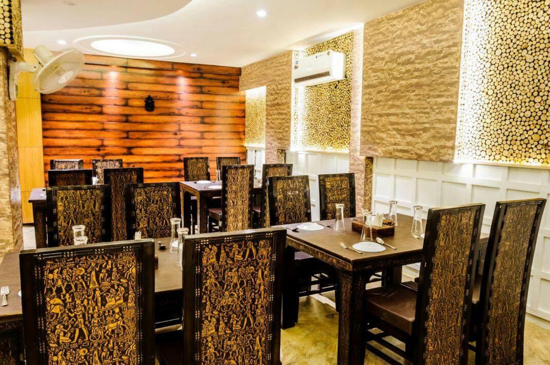 Hotel Yash Inn Mirzāpur Kültér fotó