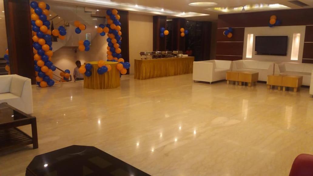 Hotel Yash Inn Mirzāpur Kültér fotó