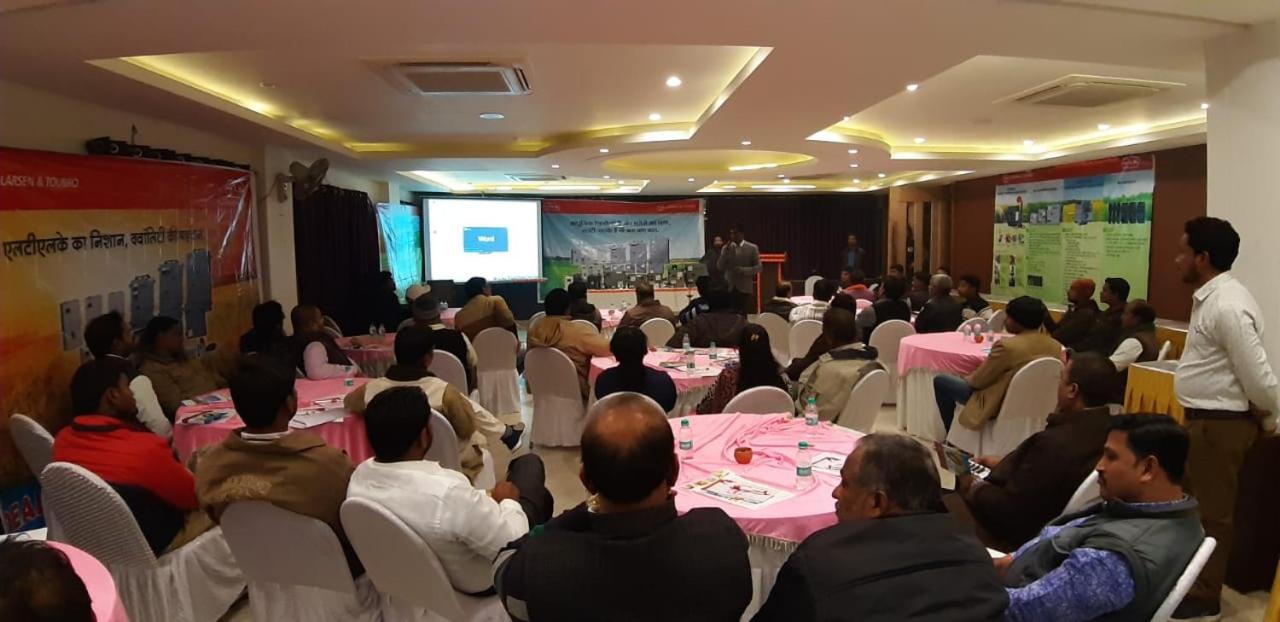 Hotel Yash Inn Mirzāpur Kültér fotó